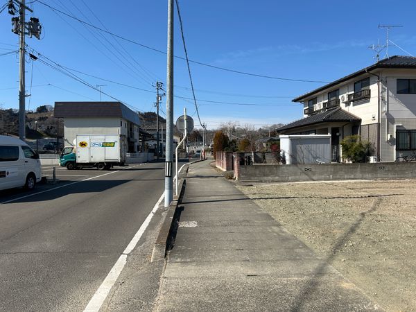 柴田町船岡中央3丁目 土地 前面道路含む外観