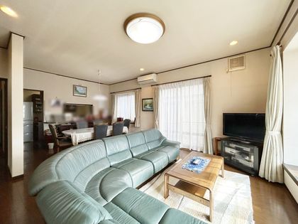 八木山本町一丁目 戸建 リビング