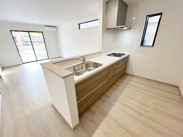 泉崎2丁目 新築戸建 A号棟 リビング