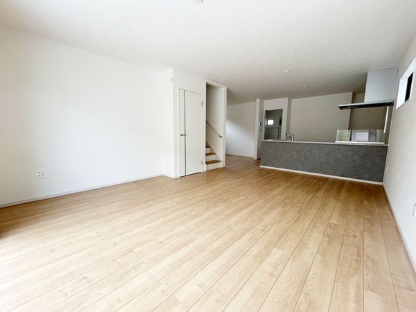 柳生7丁目 新築戸建 4号棟 リビング