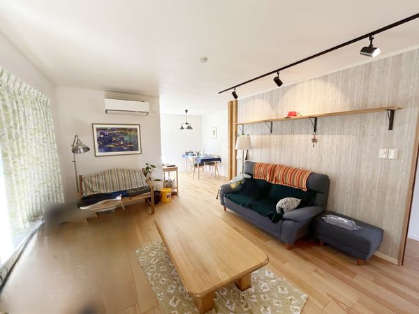 ゆりが丘2丁目 戸建 リビング