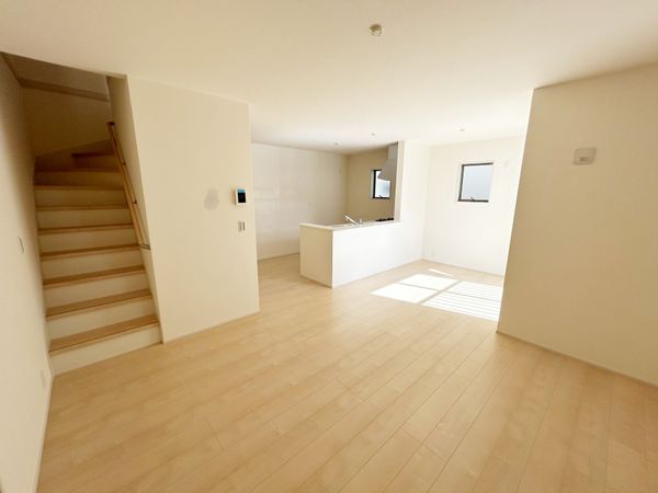 西中田二丁目 新築戸建 リビング