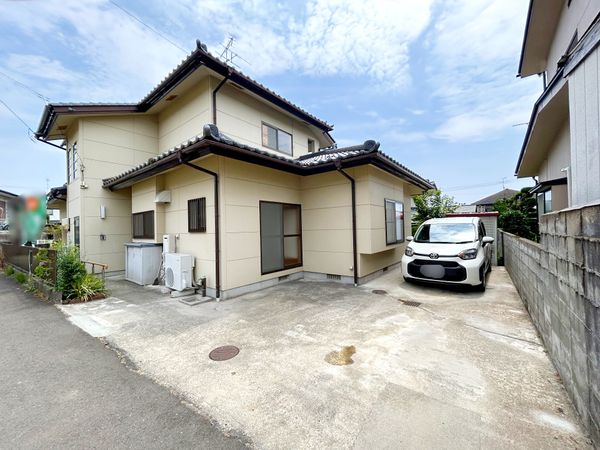 西の平二丁目 中古戸建 駐車場 西の平二丁目 中古戸建 駐車場