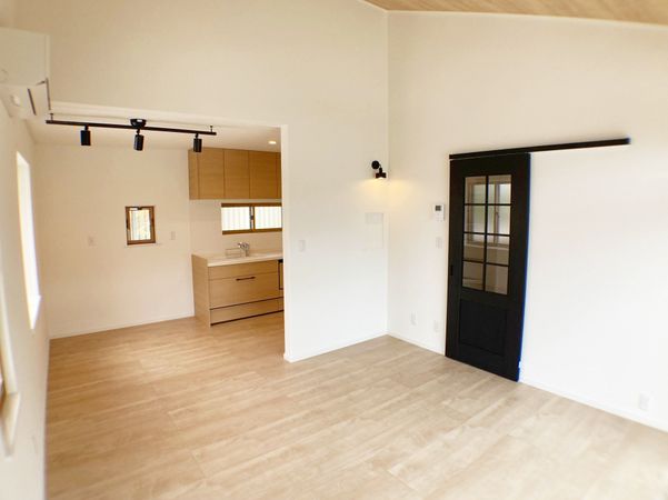 南中山3丁目 中古戸建 リビング 南中山3丁目 中古戸建 リビング