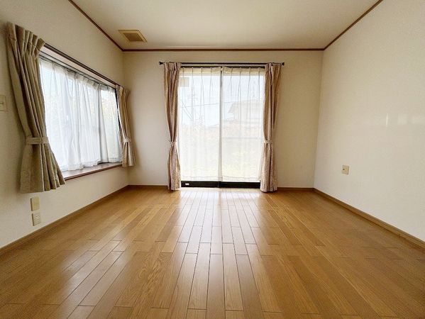 川平5丁目 戸建 リビング