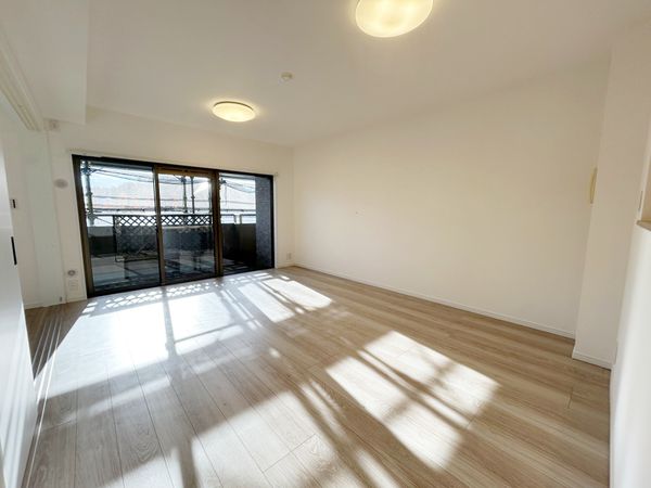 ダイアパレス中山 リビング ダイアパレス中山 リビング