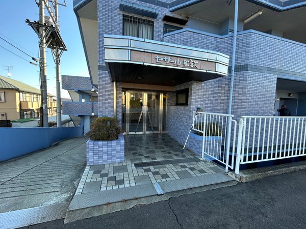セザール第二富沢 エントランス セザール第二富沢 エントランス