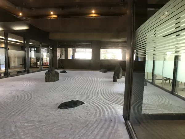 エントランス　ロビー