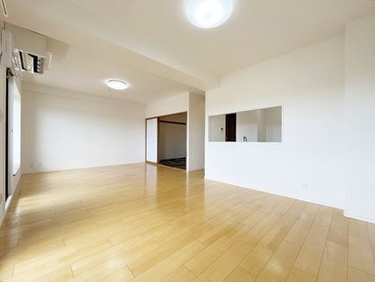 ライオンズガーデン泉中央 リビング