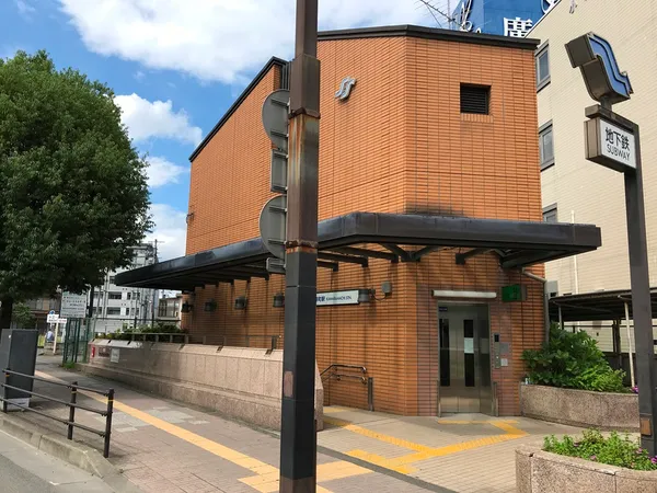 徒歩9分