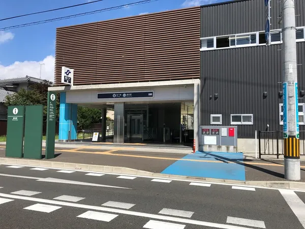 徒歩7分。
