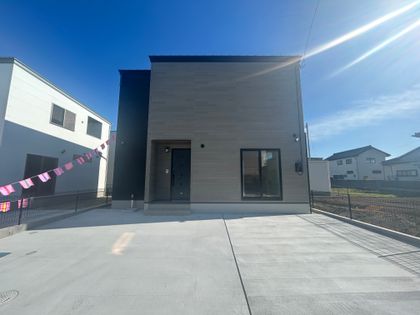 四郎丸字昭和中 新築戸建 外観