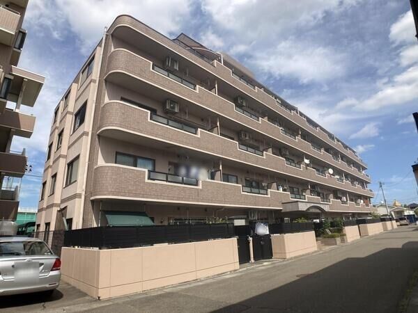 ネオハイツ六丁の目南 外観