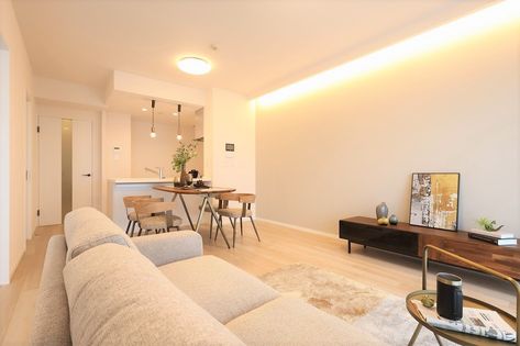 ロイヤルコート河原町 風ウイング リビング ロイヤルコート河原町 風ウイング リビング