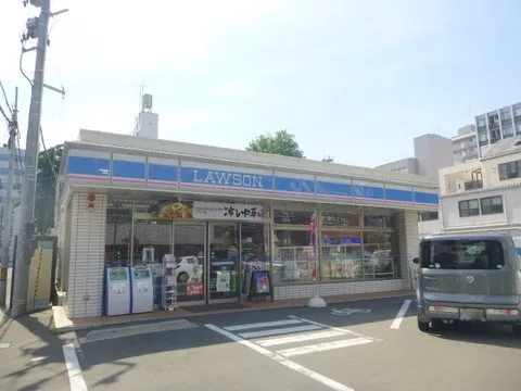 徒歩1分（約40ｍ）
