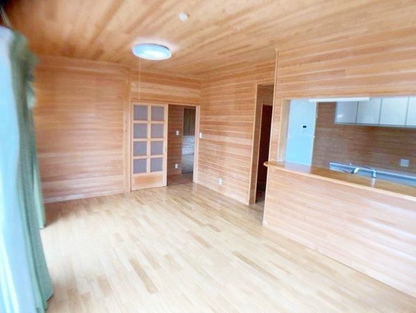 戸建 栄二丁目 リビング