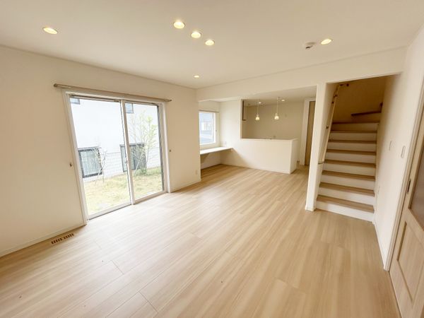 錦ケ丘1丁目 中古戸建 リビング