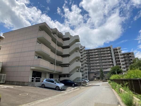 ライオンズマンション山手町 外観 ライオンズマンション山手町 外観