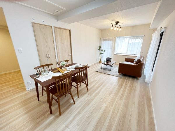 ダイアパレス柏木四季の杜 陽だまり館 リビング