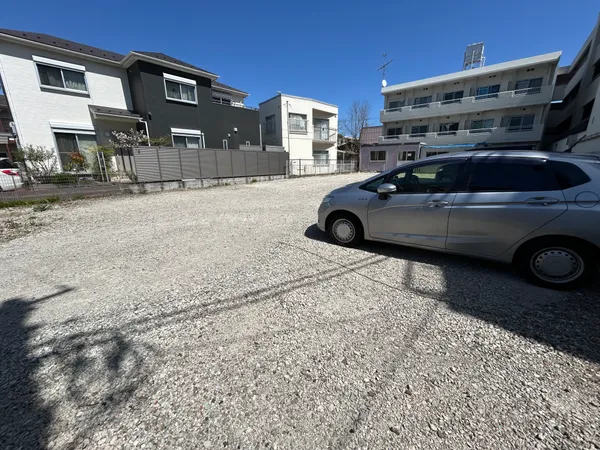 F6CBDA16土 所有権譲渡燕沢２丁目　土地 /