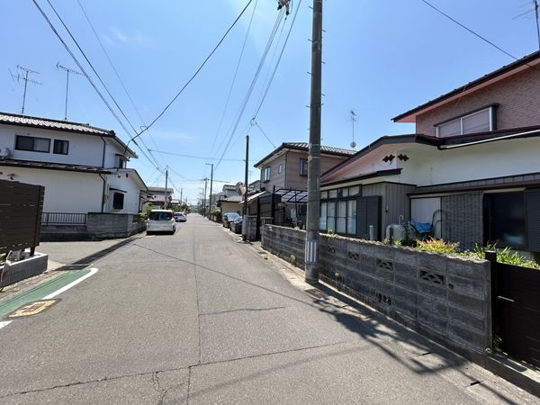 多賀城市丸山1丁目 土地 前面道路含む外観