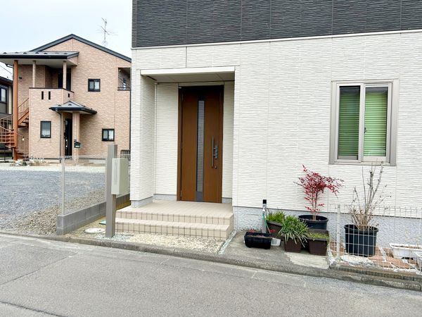鶴巻1丁目 戸建 玄関