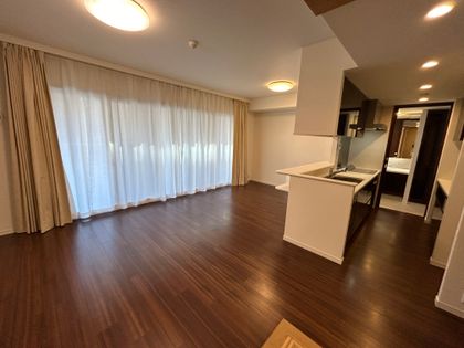 パークタワー勾当台公園 リビング