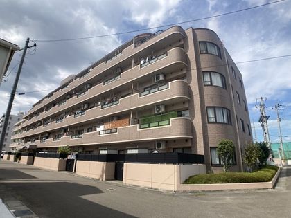 ネオハイツ六丁の目南 外観