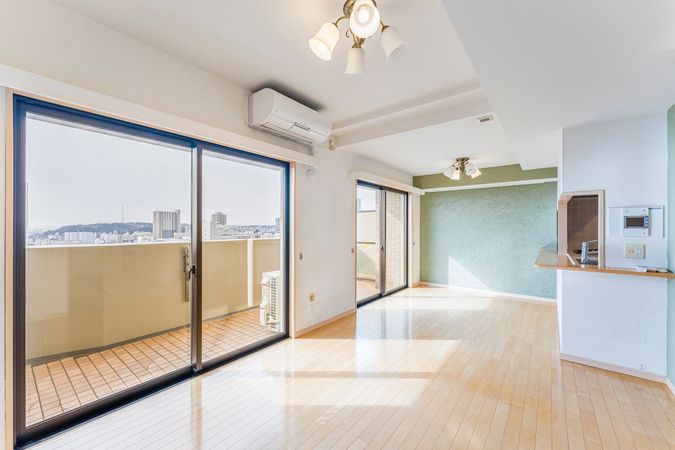 ライオンズタワー榴岡 リビング