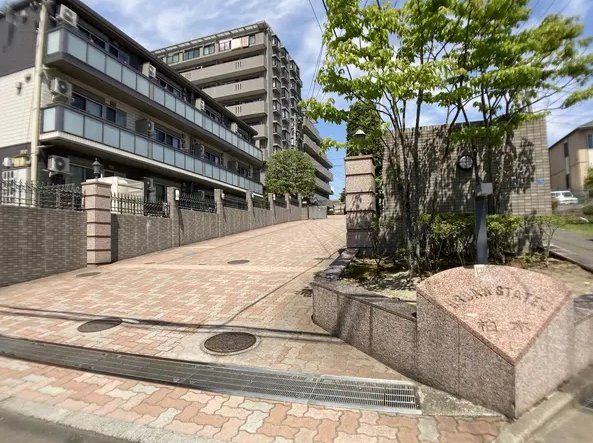 ナイスアーバンステイツ柏木 エントランス ナイスアーバンステイツ柏木 エントランス