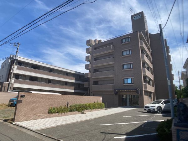 ライオンズマンション上杉東 外観 ライオンズマンション上杉東 外観