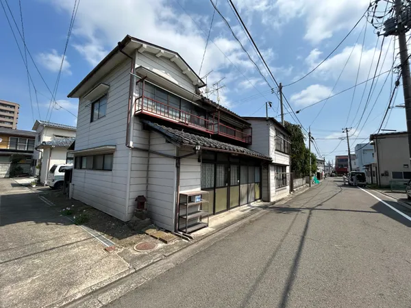 周辺には生活利便施設が多数ございます！