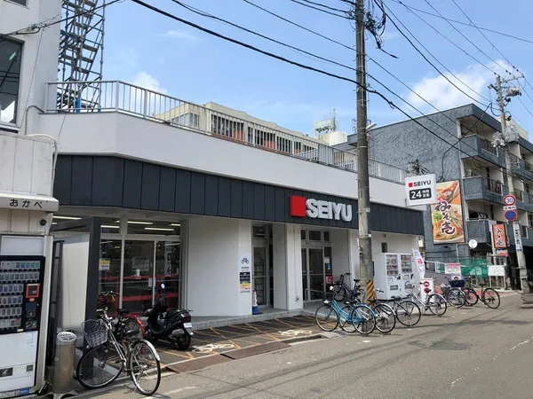 徒歩4分。