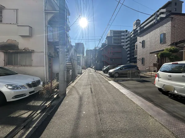 小学校まで徒歩４分でお子様の通学にも安心です