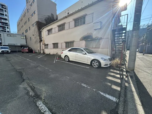 乗り入れのしやすい平坦地です