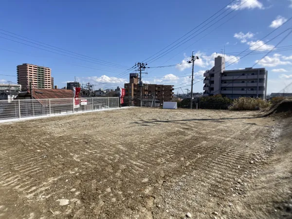 南面道路に接しており日照良好