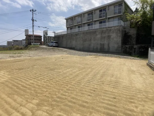 南面道路に接しており日照良好