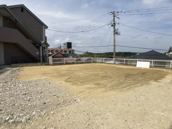 敷地面積は広々約１７１坪あります