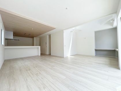新築戸建 北根黒松 リビング