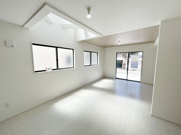 南光台5丁目 新築戸建 1号棟 リビング