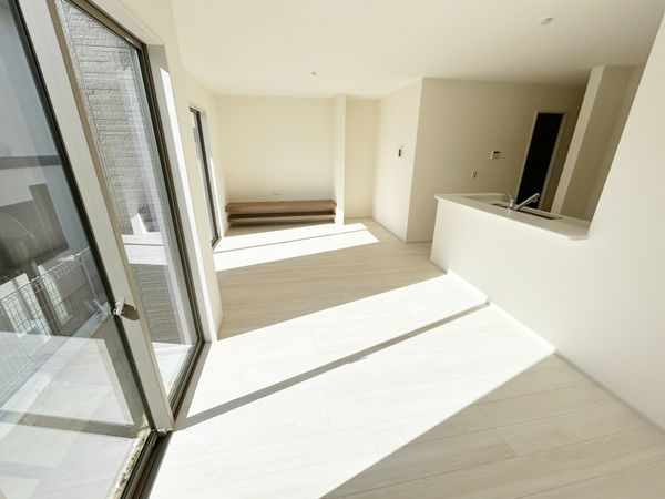 鶴ケ谷一丁目 新築2号棟 リビング