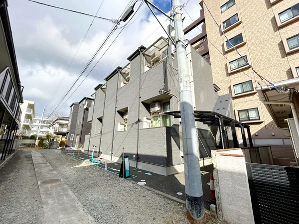 平成２８年１月新築の木造２階建てアパート