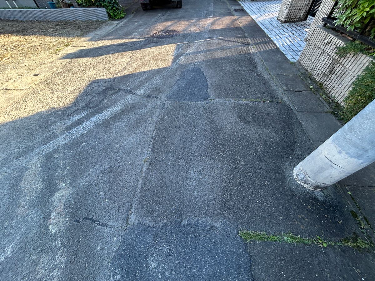 前面道路含む外観