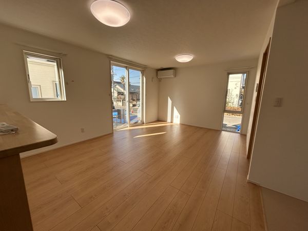 鶴ケ谷一丁目 新築戸建 リビング 鶴ケ谷一丁目 新築戸建 リビング
