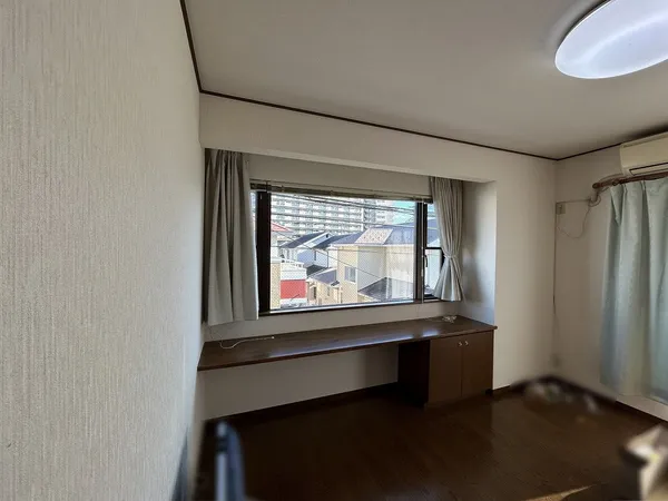 洋室　約6.2帖※家具や小物類は売買物件に含まれません