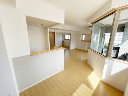 二日町シティタワー リビング