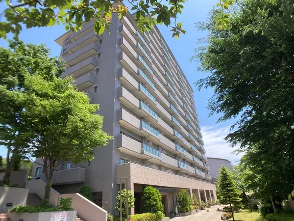 三井不動産・住友商事旧分譲マンションです。