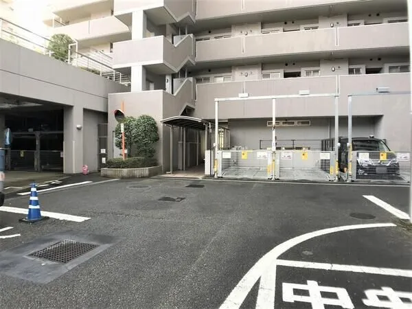 駐車場の空き状況、車種制限につきましては物件担当者にご確認ください