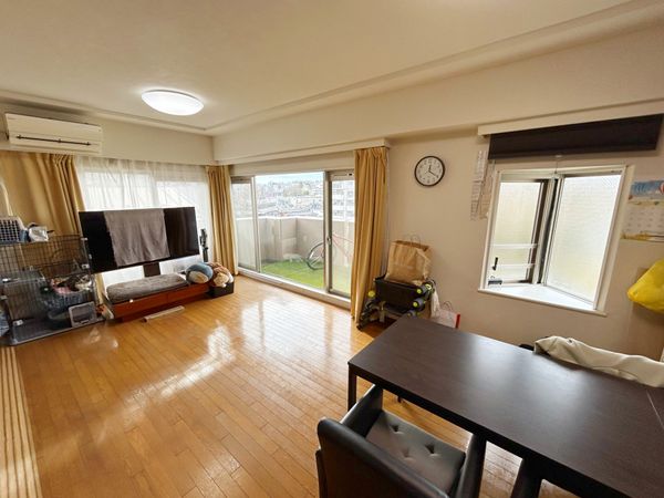 ディナ・スカーラ台原 リビング