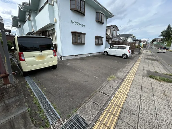 表面利回り（現況・5世帯入居）約7.7％